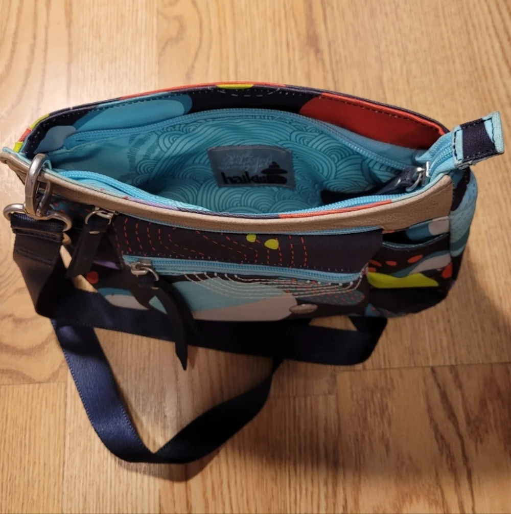 Haiku Crossbody